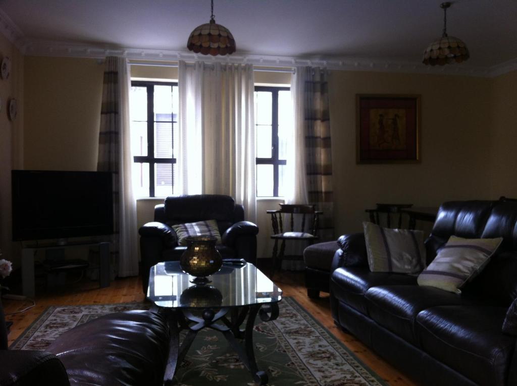 Pearse Road Rooms Donegal Town Buitenkant foto