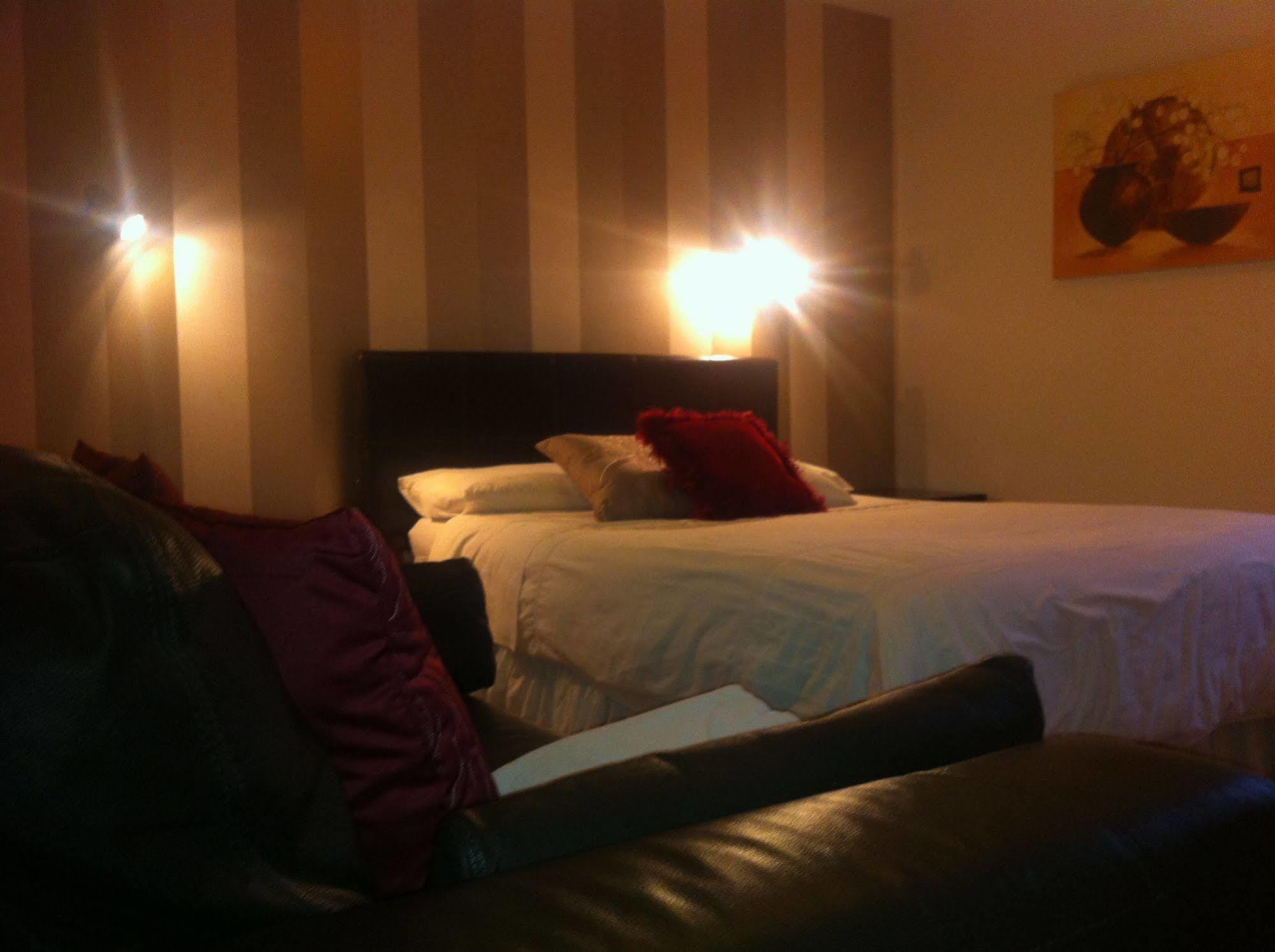 Pearse Road Rooms Donegal Town Buitenkant foto