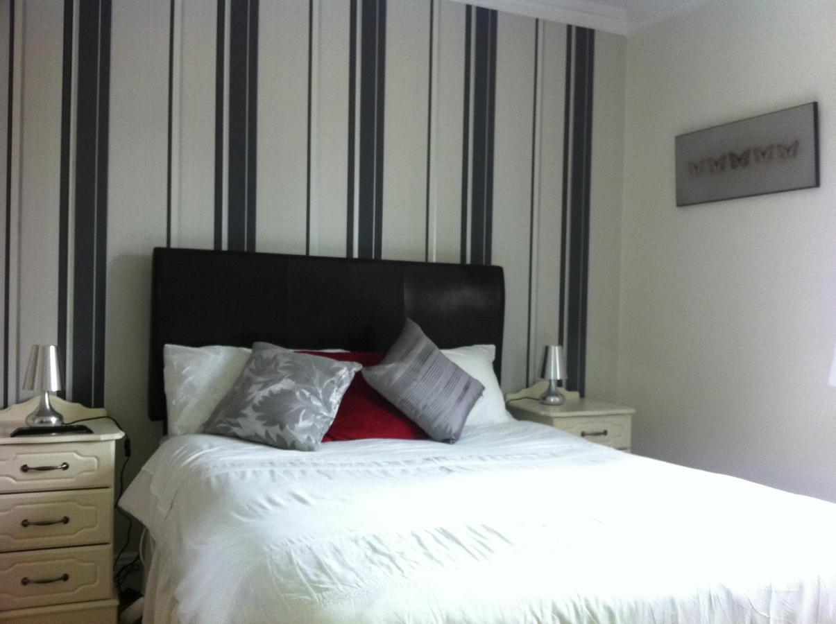 Pearse Road Rooms Donegal Town Buitenkant foto